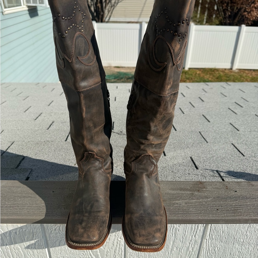 Dan Post Distressed Brown Heeled Boots